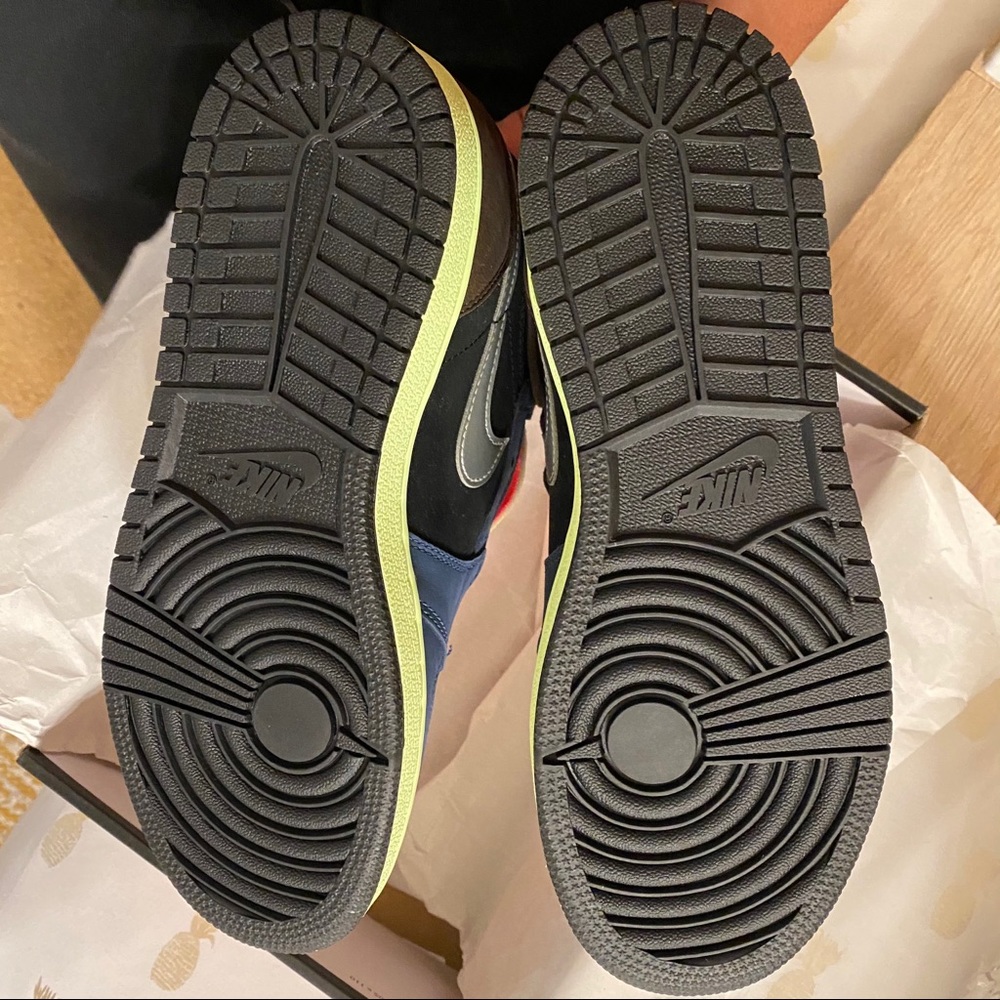 AirJordan 1 Bio-Hack - Picture 2 of 4